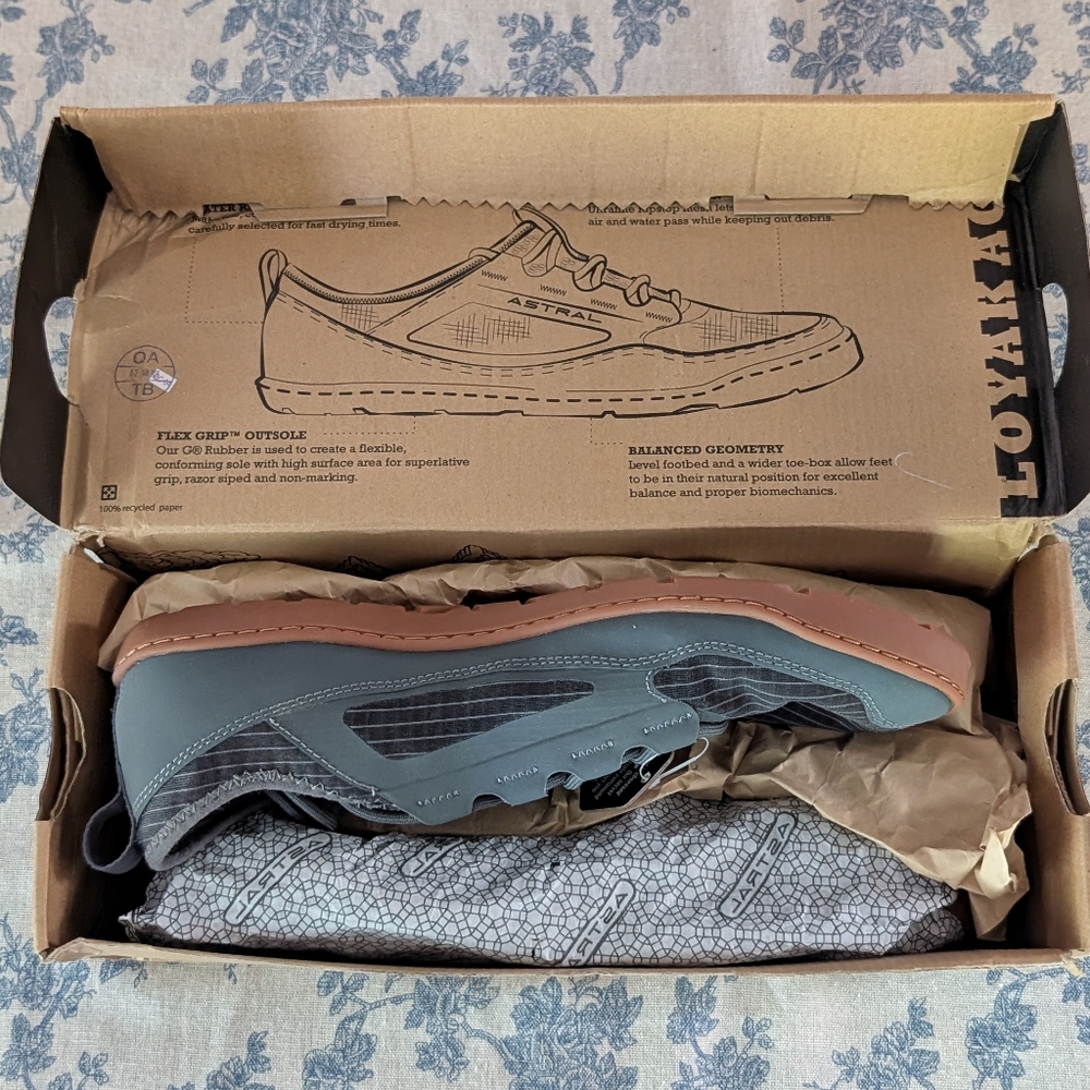 NWT Astral Loyal AC Ultra-Breathable Minimalist Water Shoe Mens Size 9